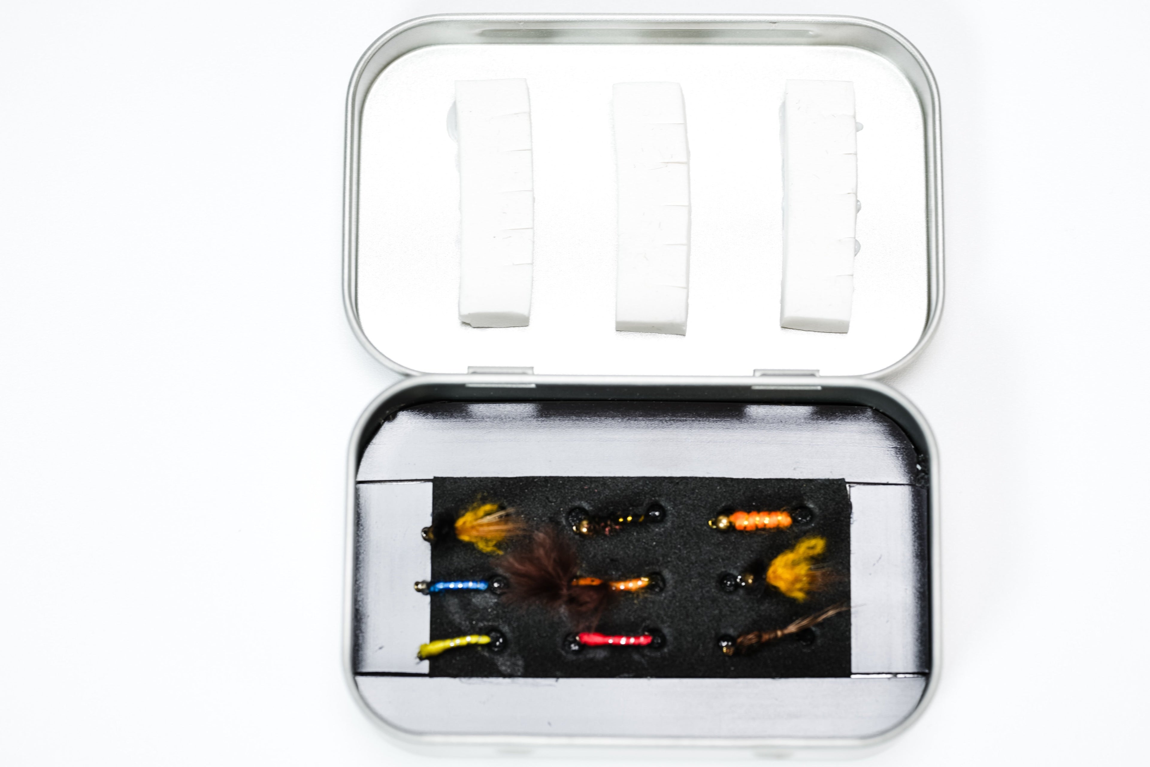 Tina - Magnetic Pocket Fly Storage